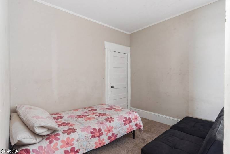 530 Norwood St, East Orange City, NJ 07018