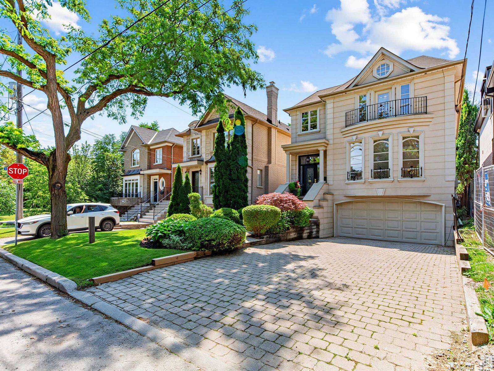 477 Old Orchard GRV, Toronto C04, ON M5M 2G3