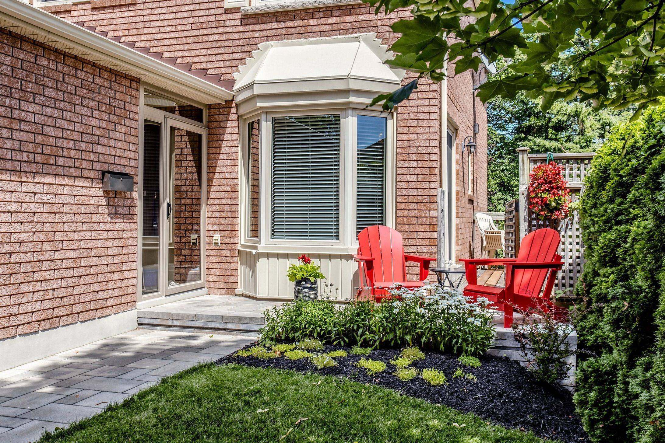 46 Crawford Rose DR, Aurora, ON L4G 4R4
