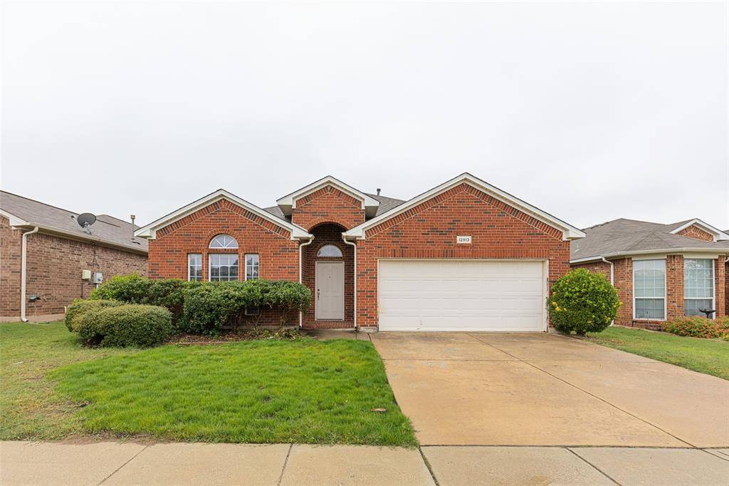 12913 Farmington Drive, Fort Worth, TX 76244