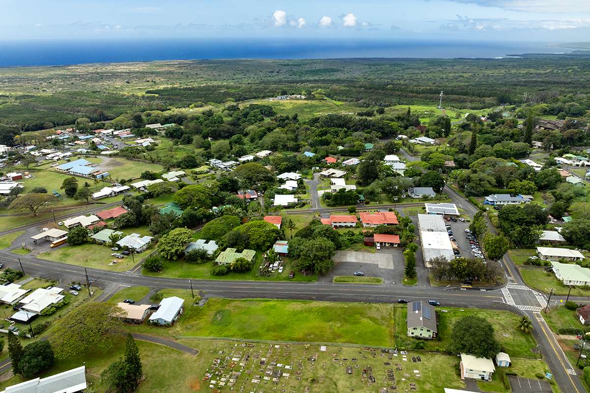 1 KAMANI ST, Pahala, HI 96777