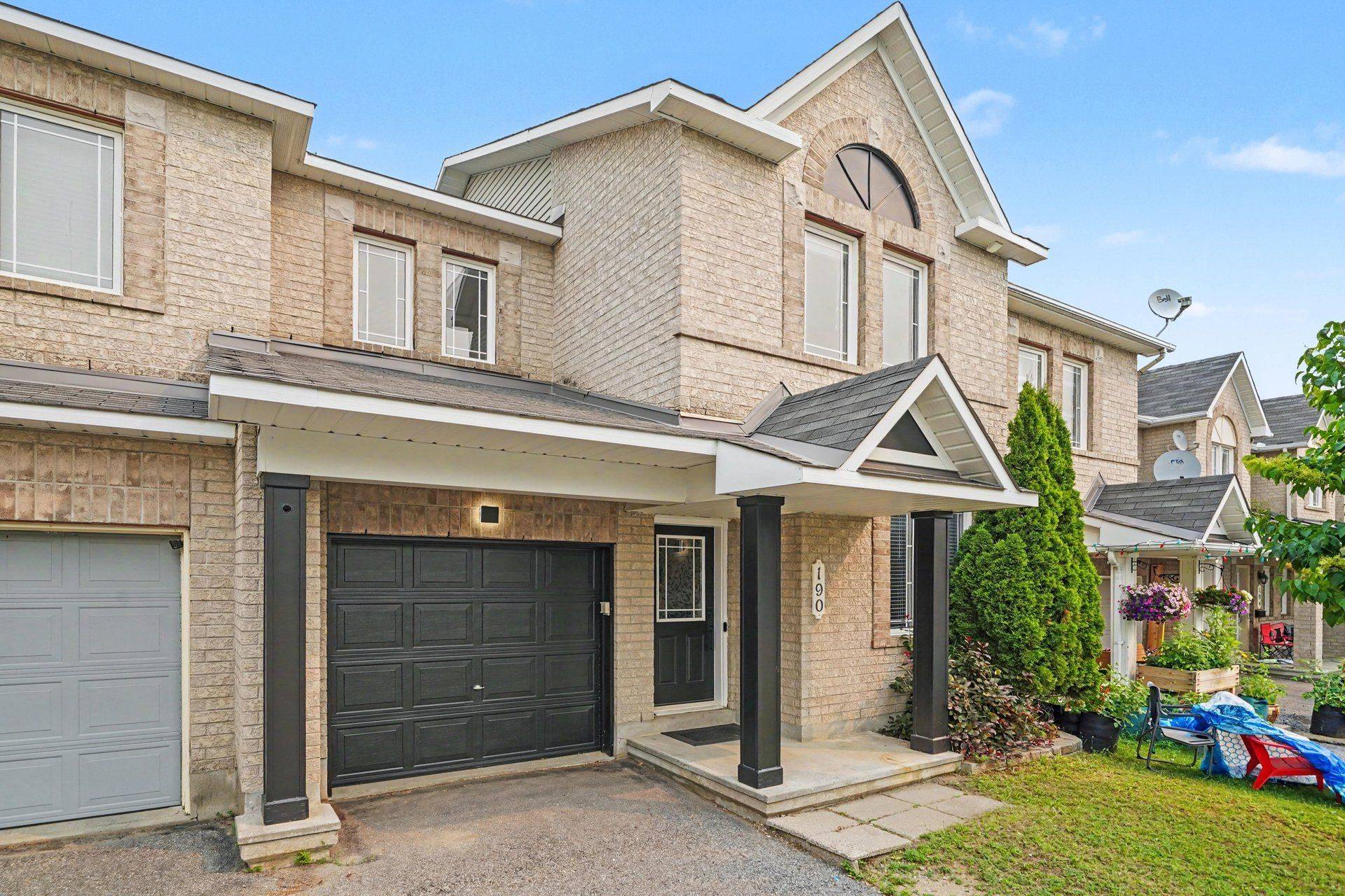 190 Sorento ST, Barrhaven, ON K2J 0B6