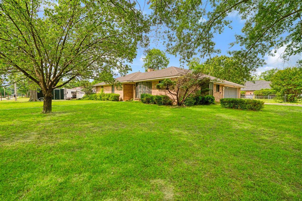 615 N Main Street, Bogata, TX 75417