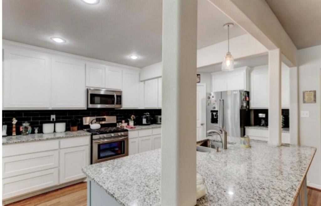 2933 S Hills, Fort Worth, TX 76109