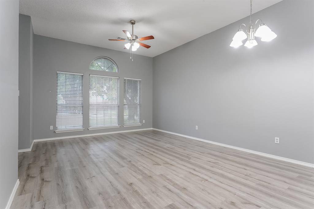 3206 Weirgate Court, Grand Prairie, TX 75052