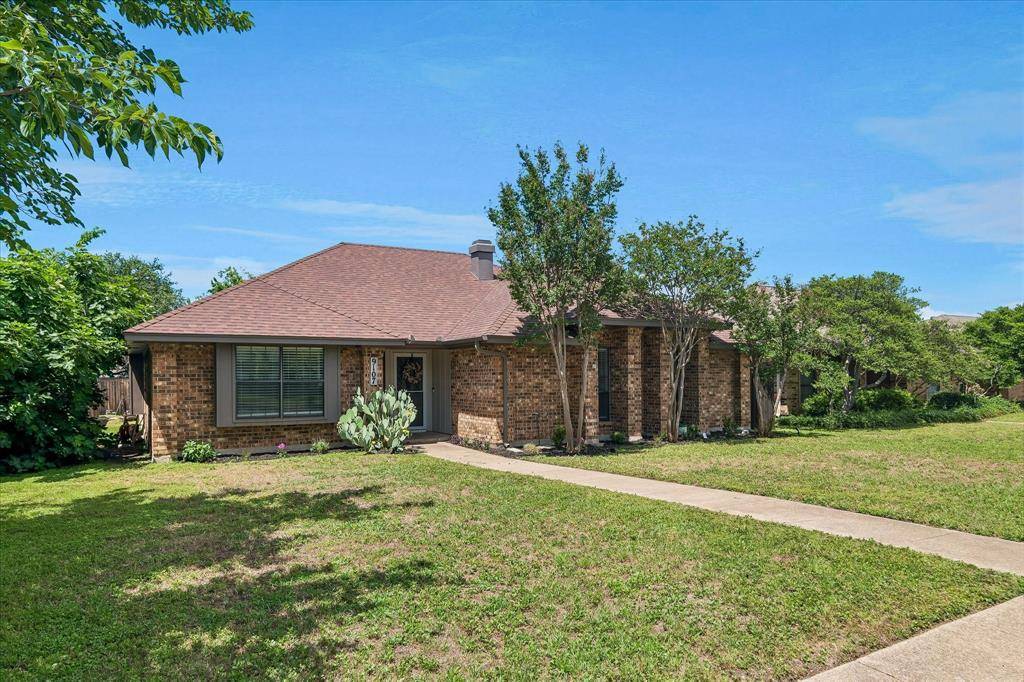 9107 Sweetwater Drive, Dallas, TX 75228