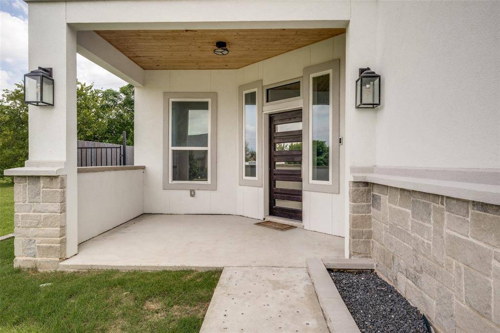 110 Cedar Lane, Roanoke, TX 76262