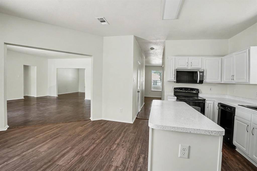1153 Weaver Street, Cedar Hill, TX 75104