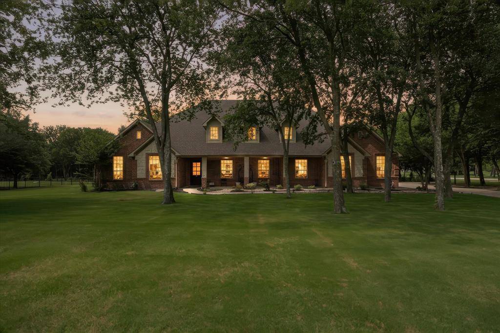 126 Eastcreek Drive, Royse City, TX 75189
