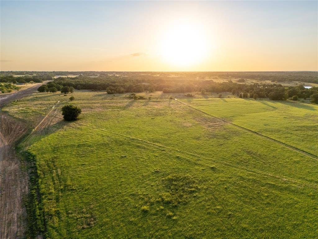 300 County Road 1475, Alvord, TX 76225