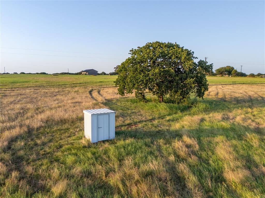 300 County Road 1475, Alvord, TX 76225