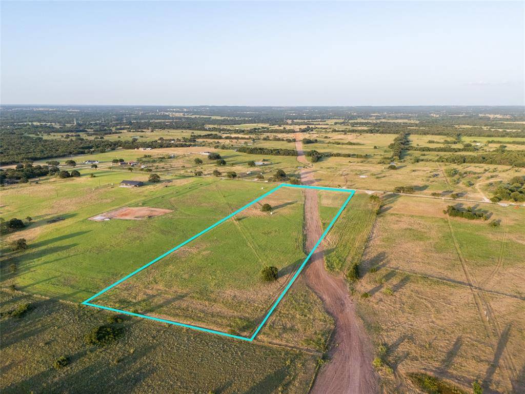 300 County Road 1475, Alvord, TX 76225
