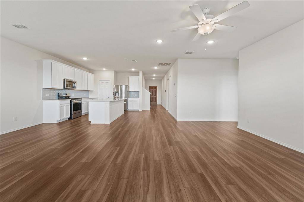 824 Lemongrass Court, Fort Worth, TX 76131