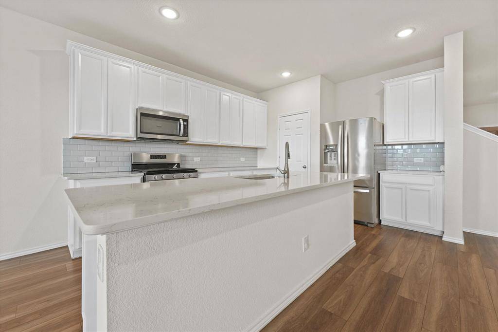 824 Lemongrass Court, Fort Worth, TX 76131