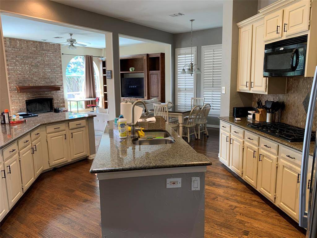 619 Oakbend Drive, Coppell, TX 75019