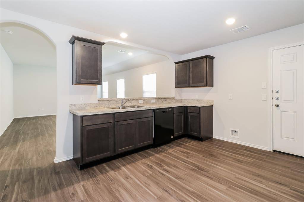 500 Woodhouse Way, Everman, TX 76140
