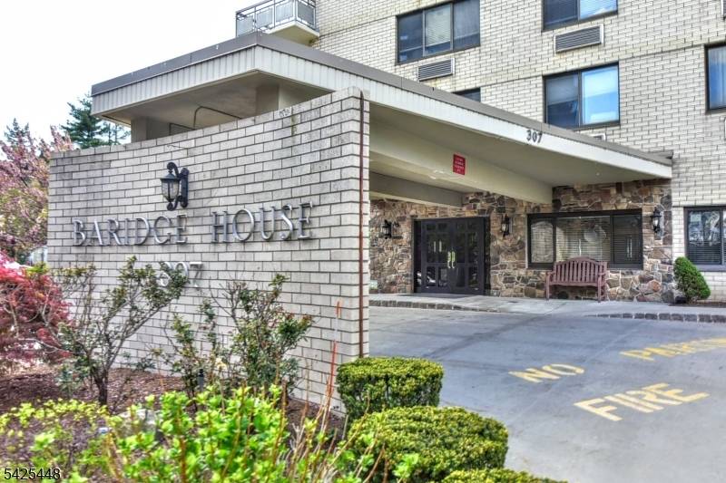 307 Prospect Ave #4 B, Hackensack City, NJ 07601