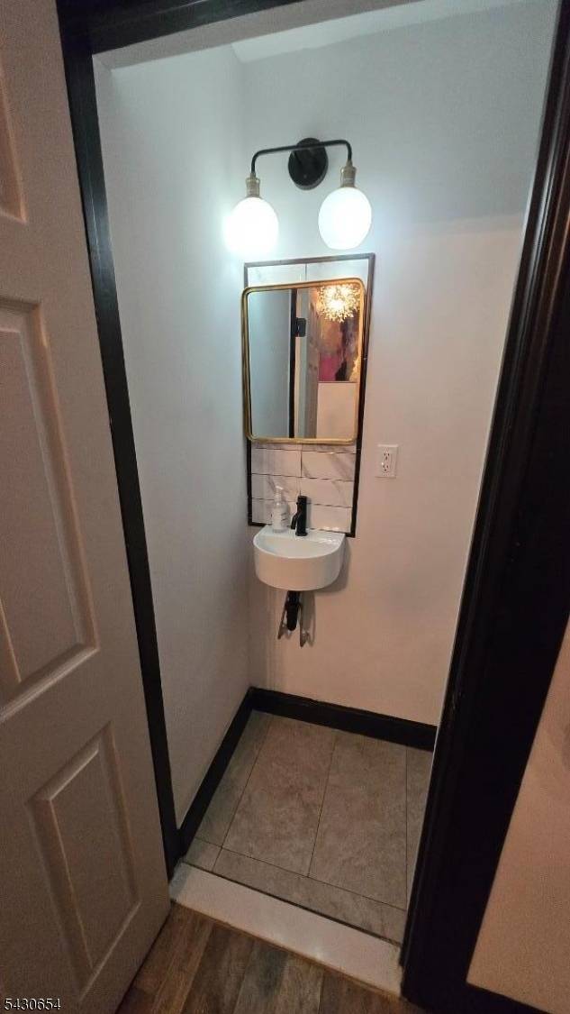 32 Emmet St, Newark City, NJ 07114