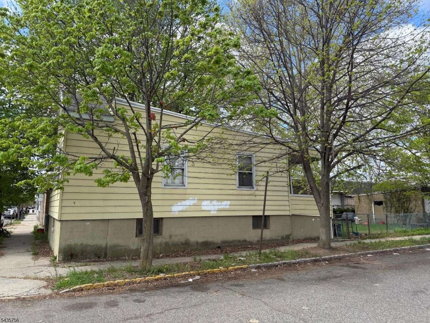 37-39 Columbus St, Bloomfield Twp., NJ 07003
