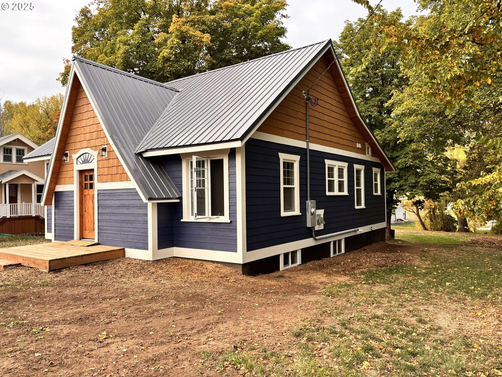 404 N HOLMES ST, Wallowa, OR 97885