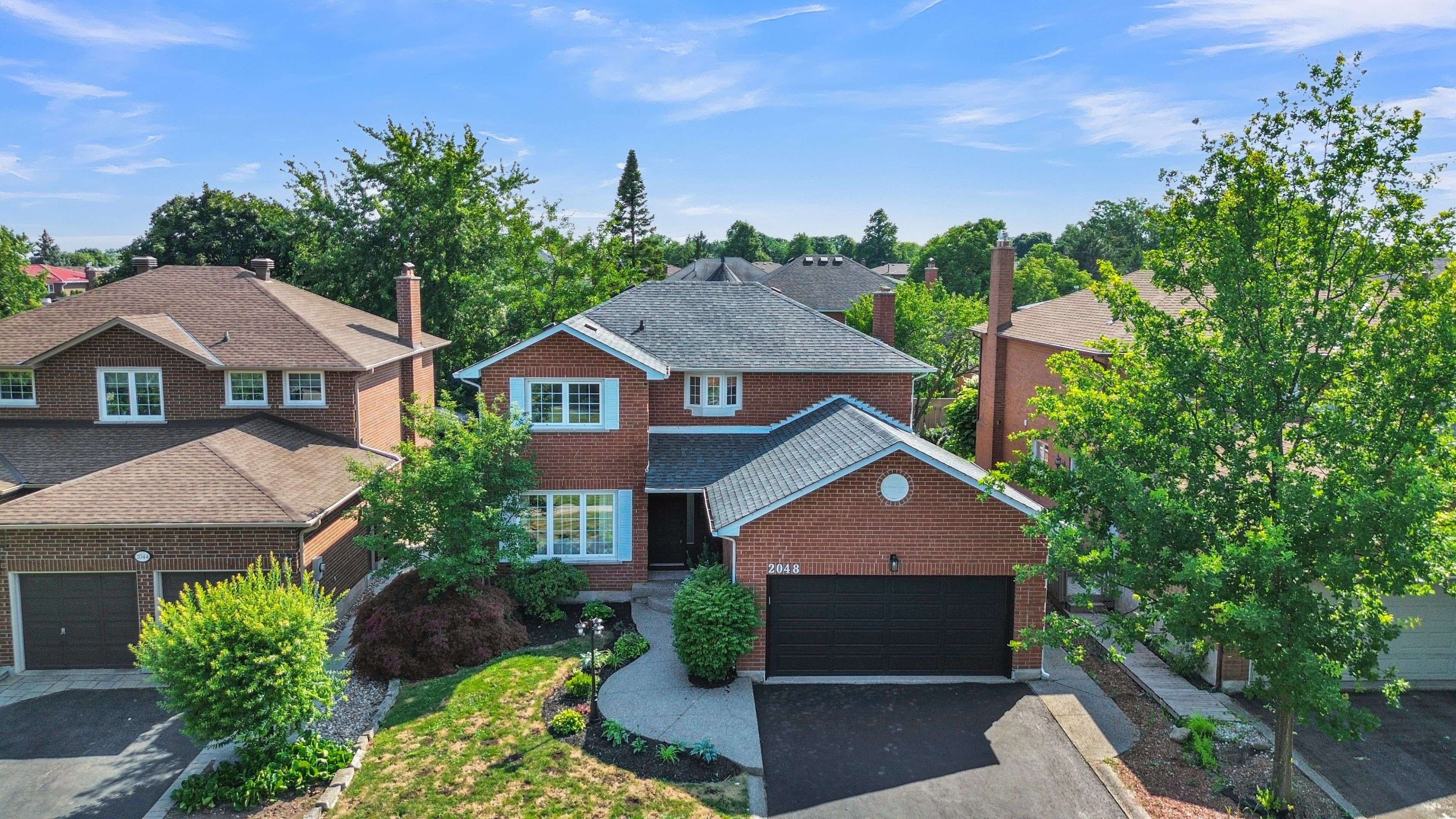 2048 Sixth Line, Oakville, ON L6H 3N2