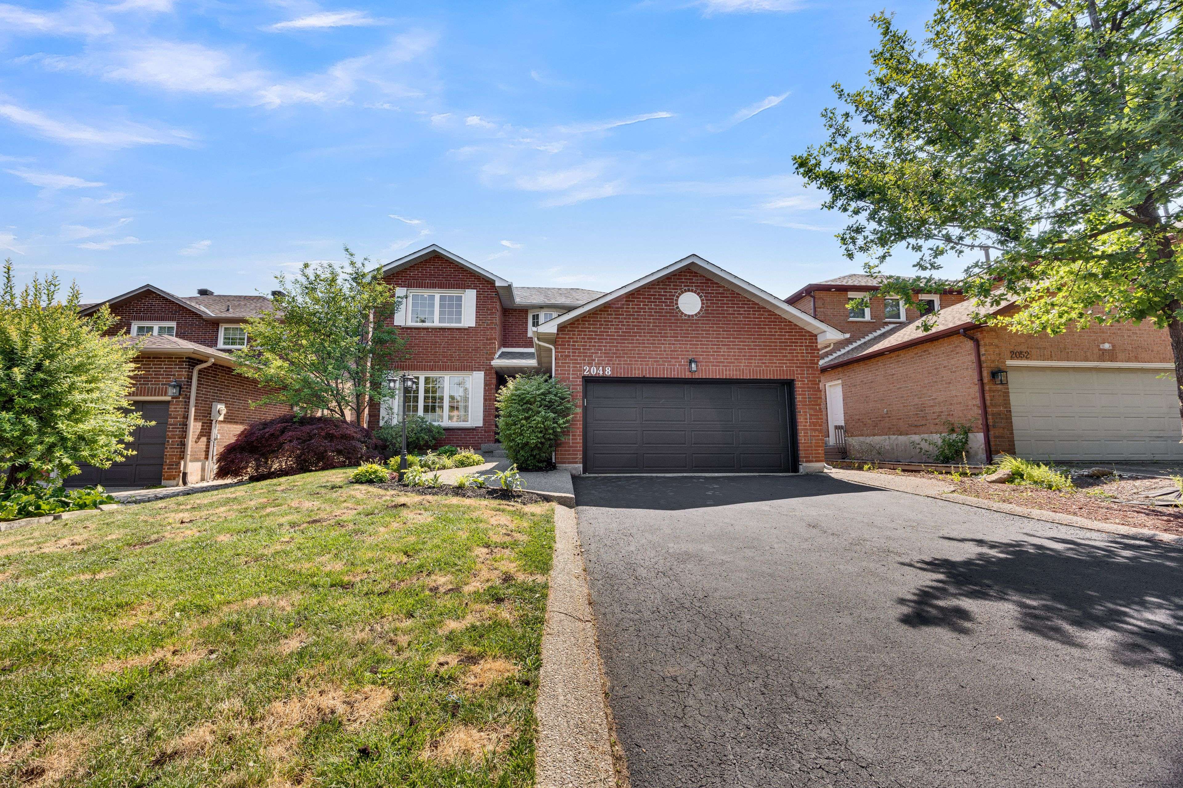 2048 Sixth Line, Oakville, ON L6H 3N2