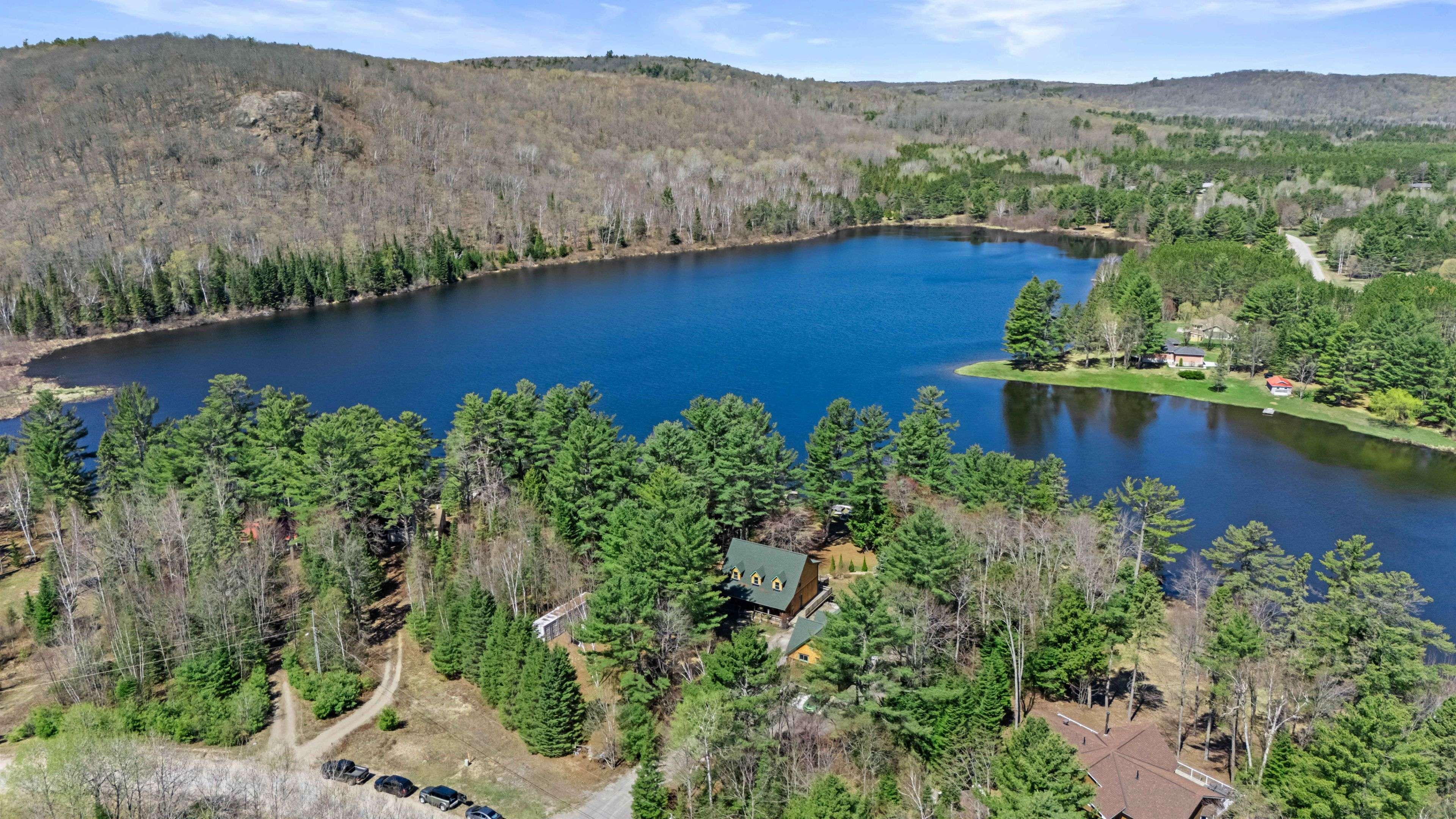 28 Van Luven LN, Bancroft, ON K0L 1C0
