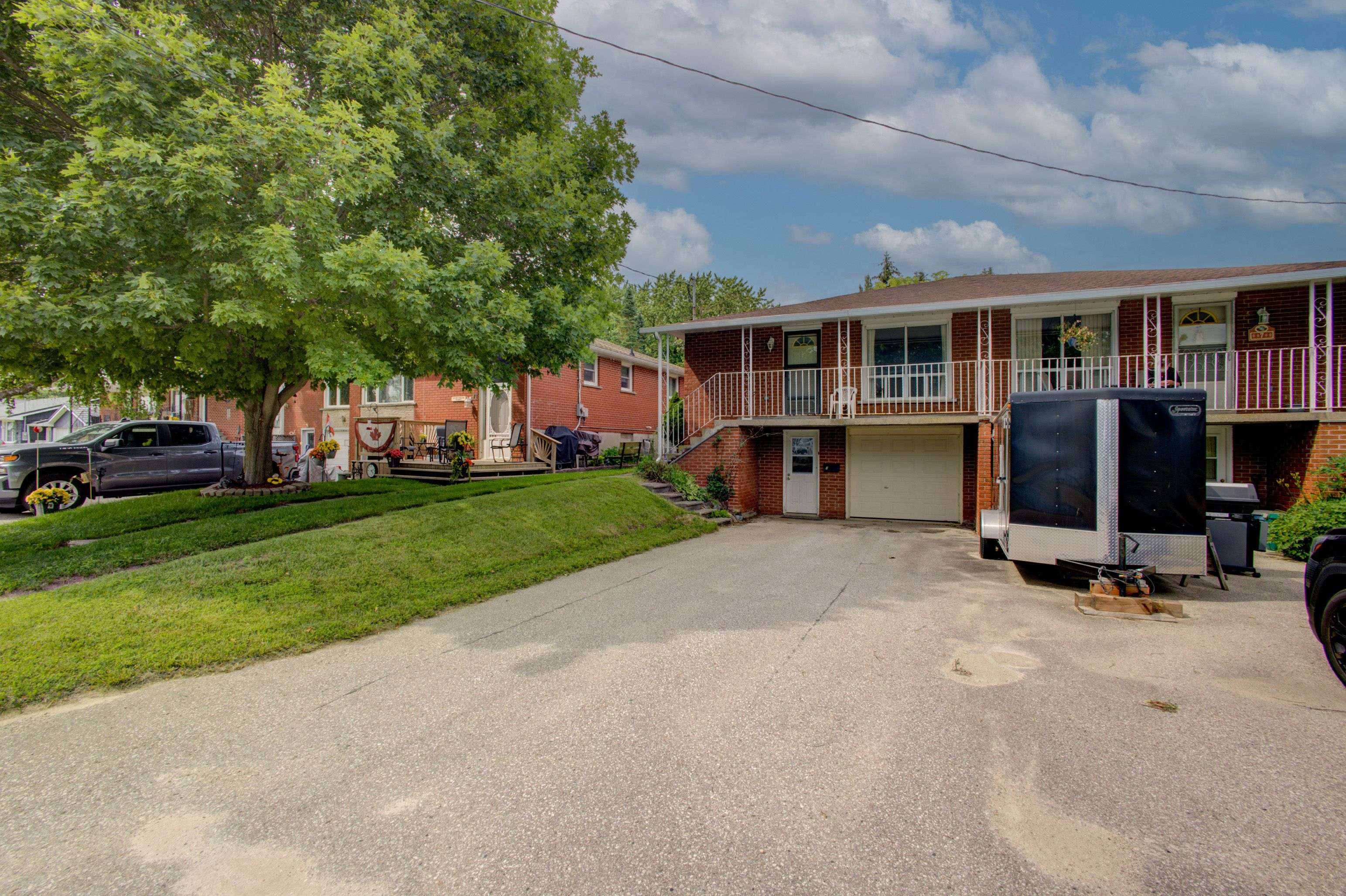 9 Duke ST, Wellington North, ON N0G 1A0