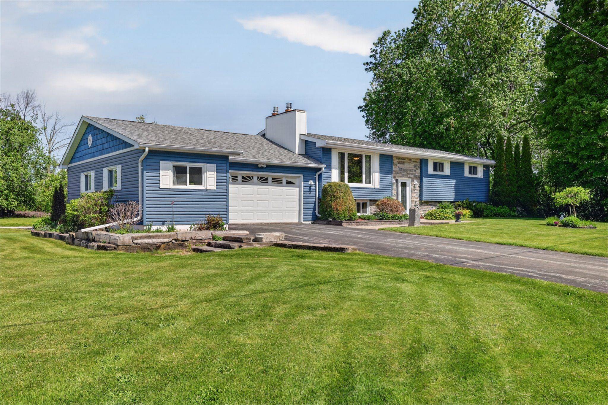 1190 Nuforest DR, Selwyn, ON K0L 1T0