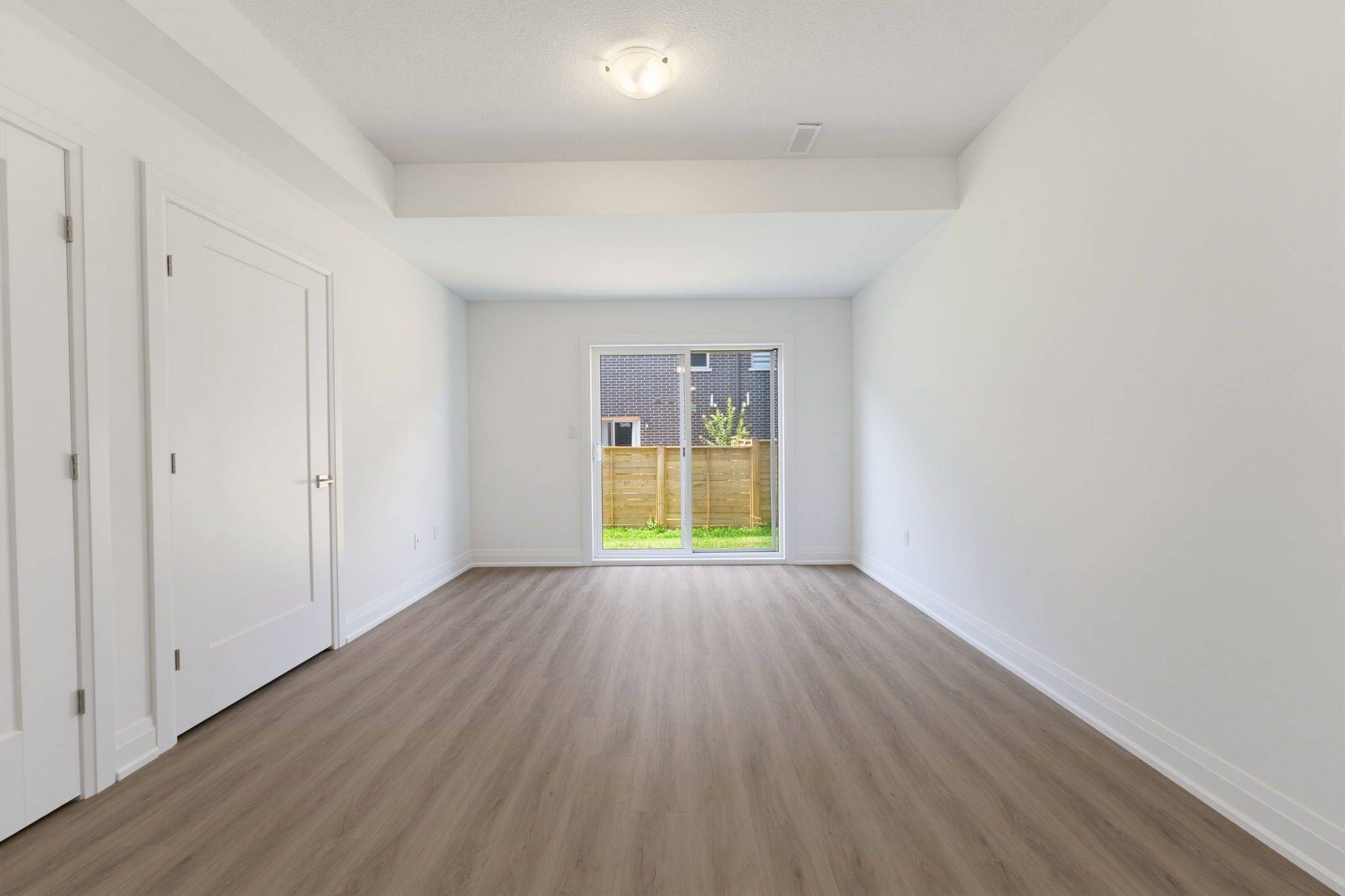 10 CLEAR VALLEY LN, Hamilton, ON L0R 1W0