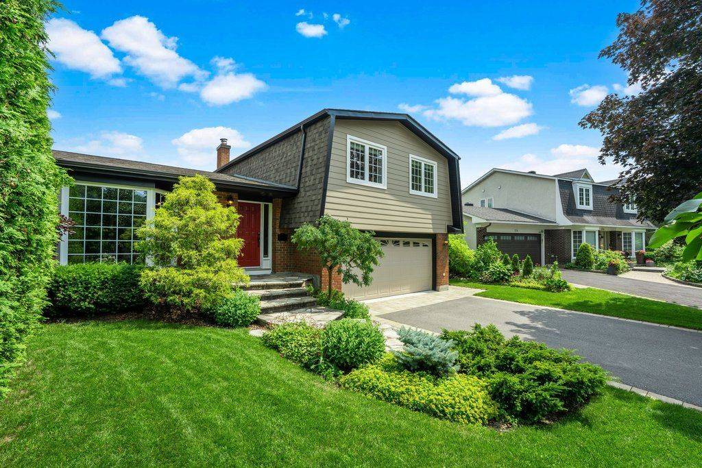108 Condor DR, Hunt Club - Windsor Park Village And Area, ON K1V 9C3