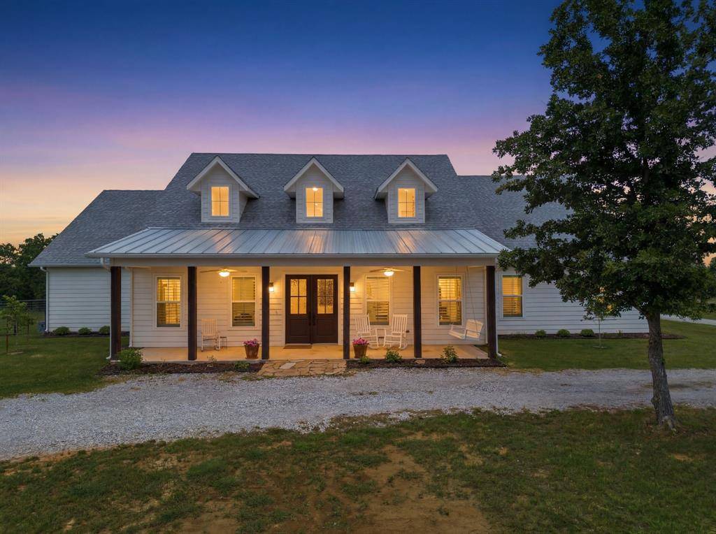 109 Bear Cat Court, Alvord, TX 76225