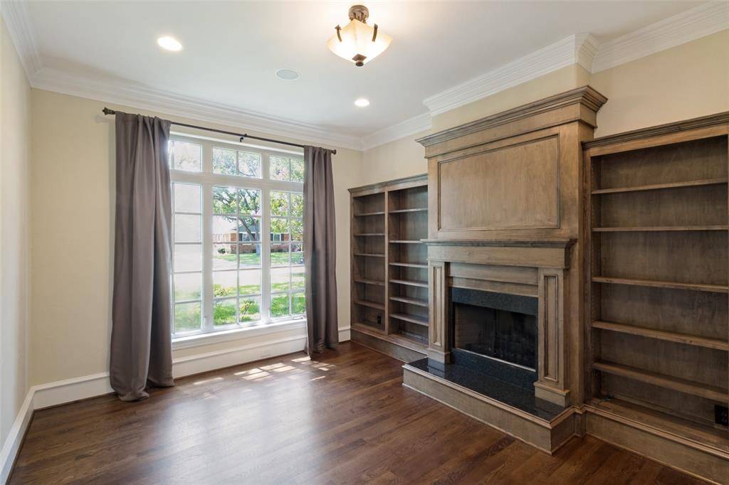10630 Royal Springs Drive, Dallas, TX 75229