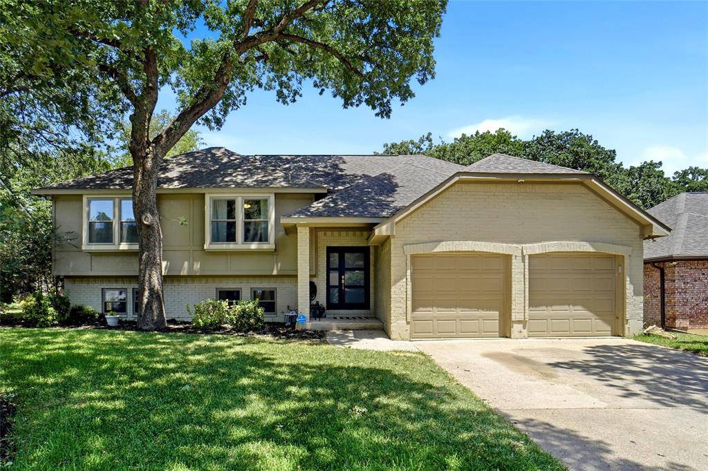 6813 Parkwood Drive, North Richland Hills, TX 76182