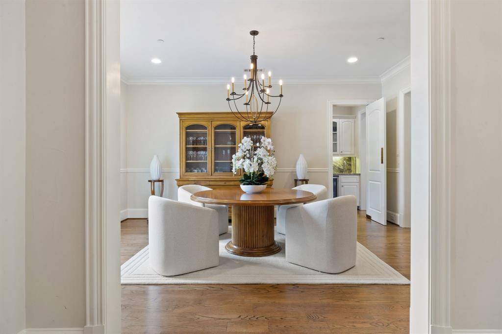 4234 Williamsburg Road, Dallas, TX 75220
