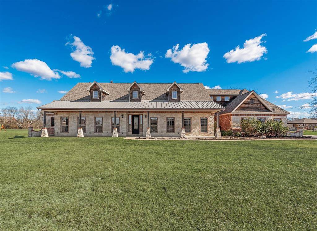 1088 SHADOW LAKES Drive, Wills Point, TX 75169