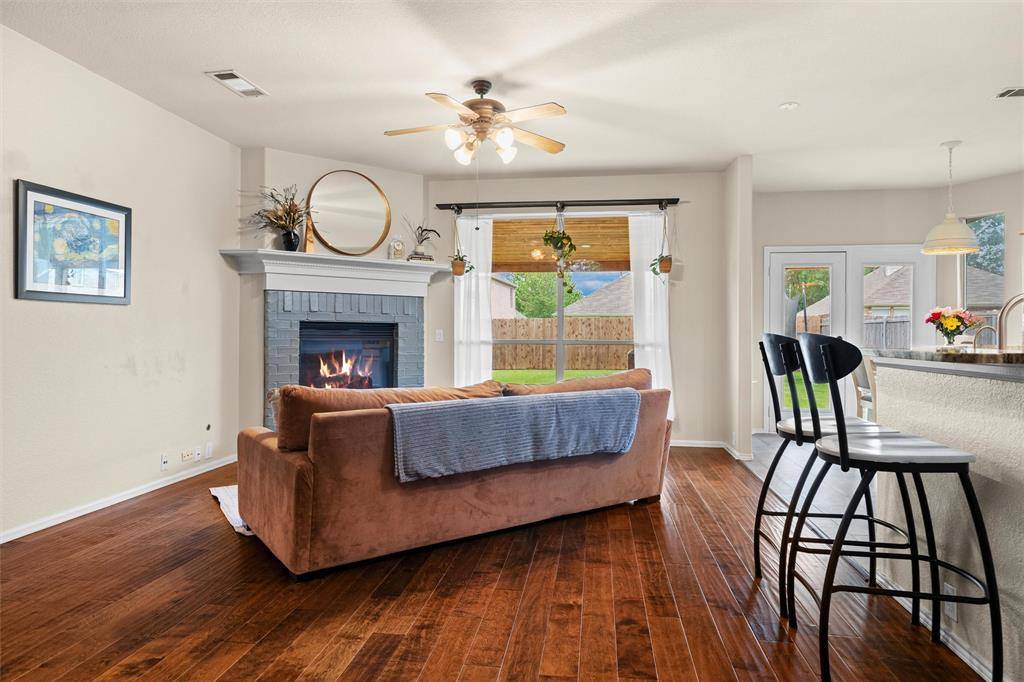 2815 S Serrano, Grand Prairie, TX 75054