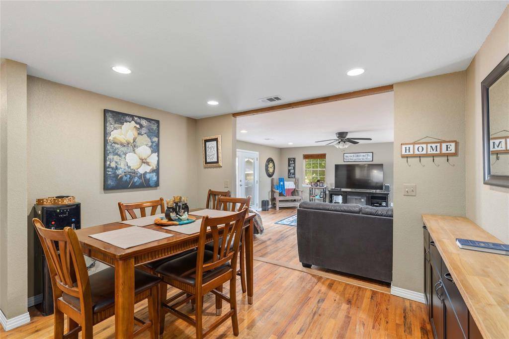 304 N Victor Street, Comanche, TX 76442