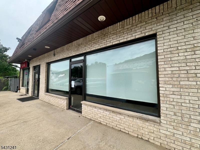 1220 State Rt 23, Butler Boro, NJ 07405