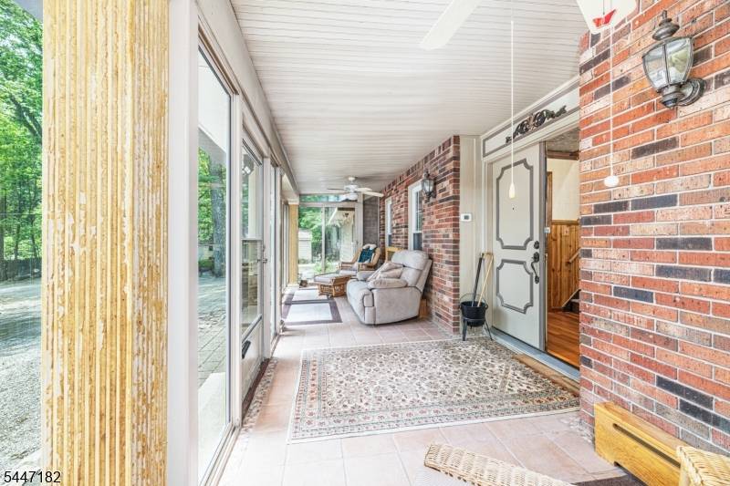 90 Emmans Rd, Roxbury Twp., NJ 07852