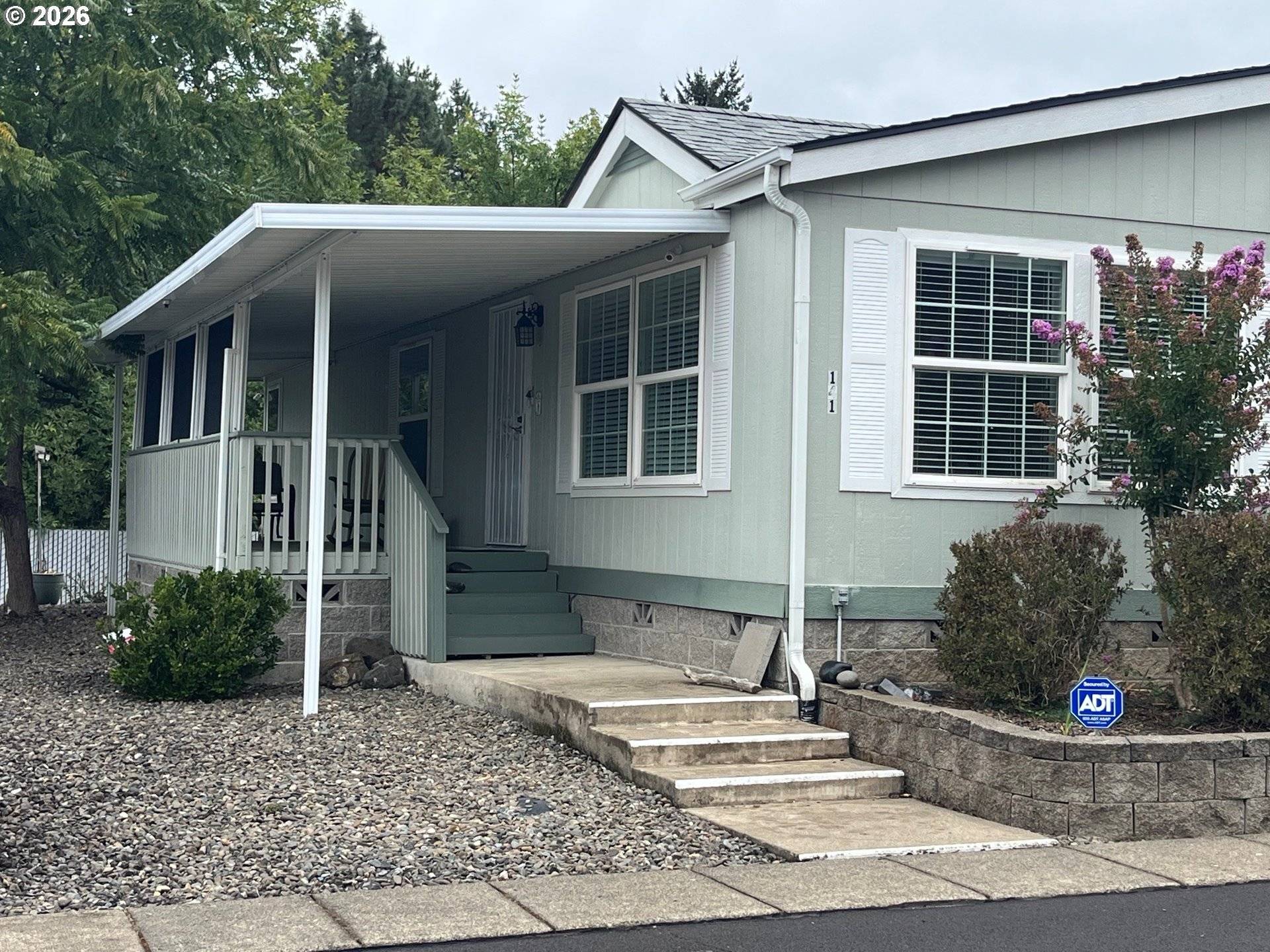 141 RIVER RIDGE AVE, Roseburg, OR 97471