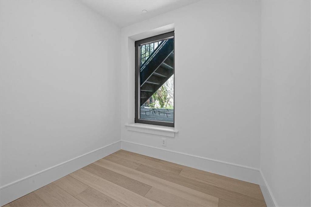 118 Madison ST #1, Brooklyn, NY 11216