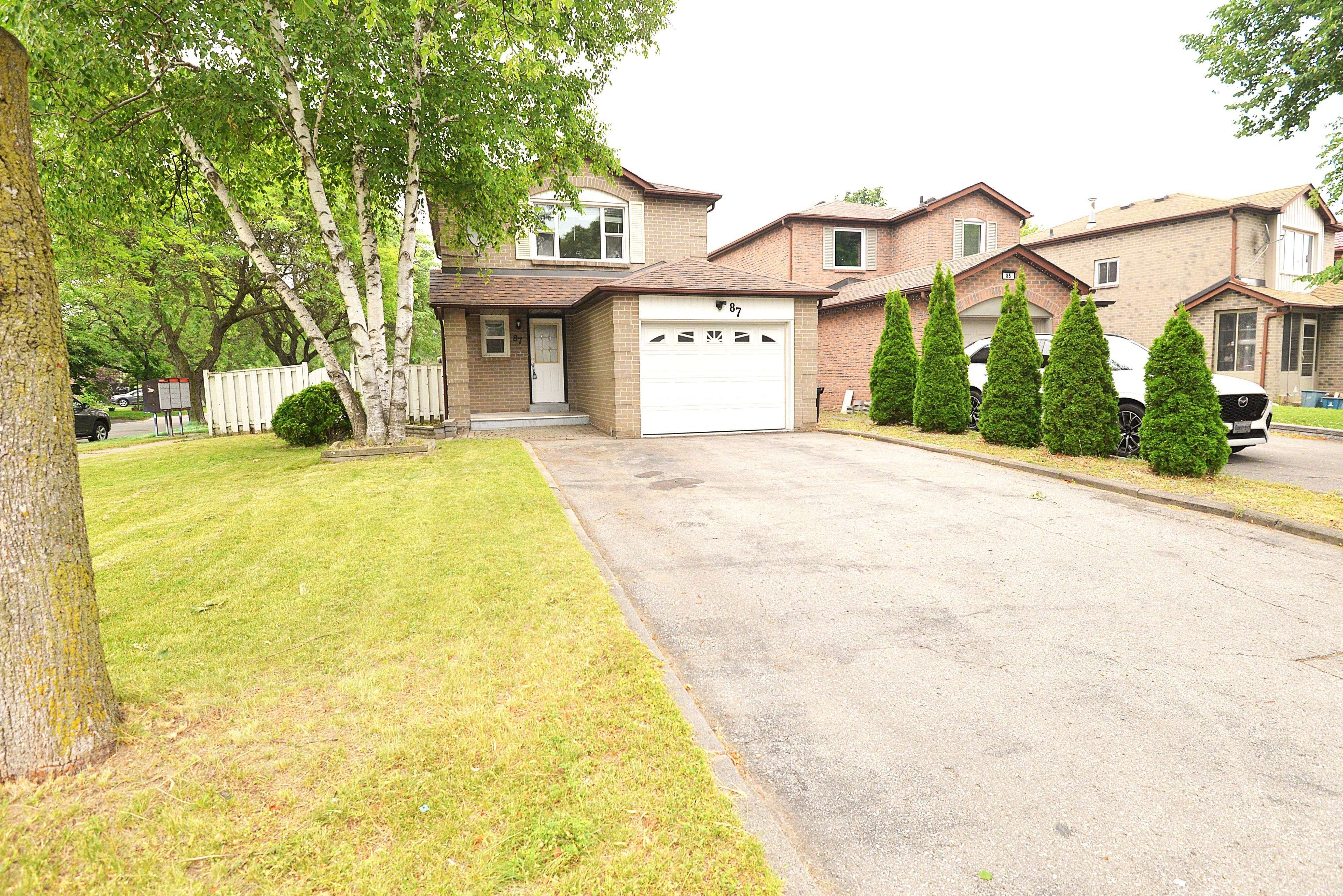 87 Radford DR, Ajax, ON L1T 2E2