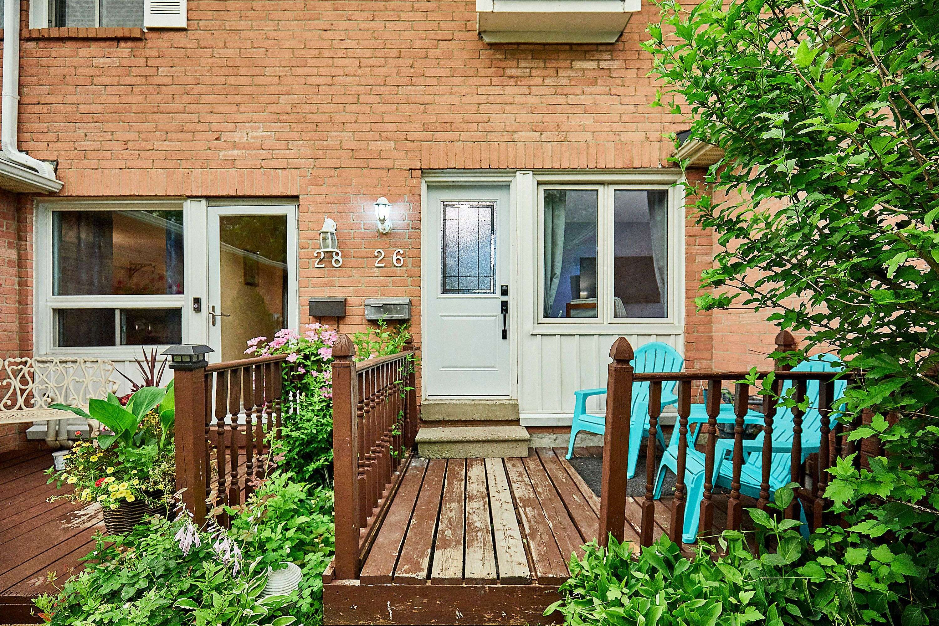 26 Field CRES, Ajax, ON L1Z 1A8