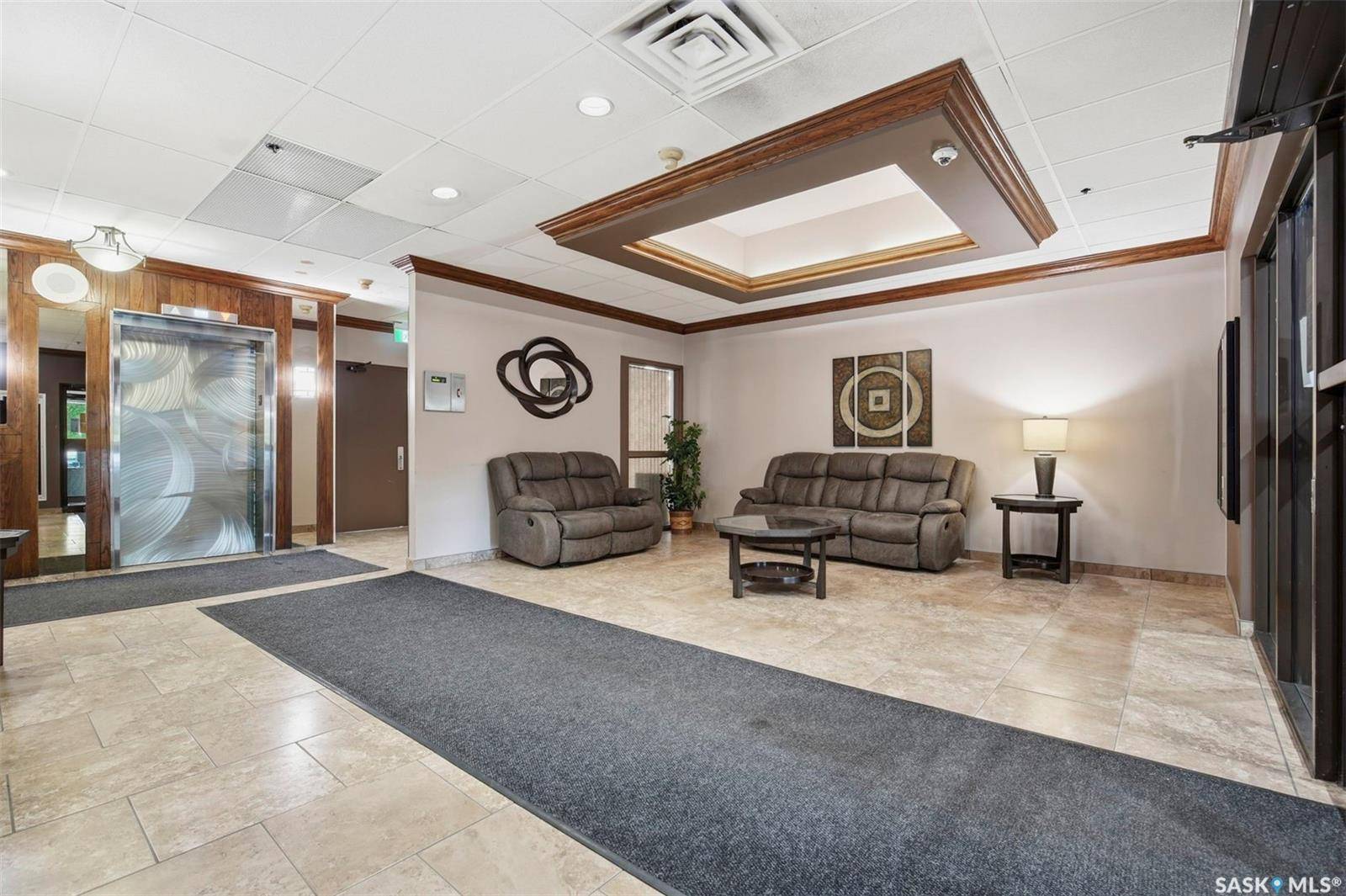311 6th AVENUE N #1702, Saskatoon, SK S7K 7A9