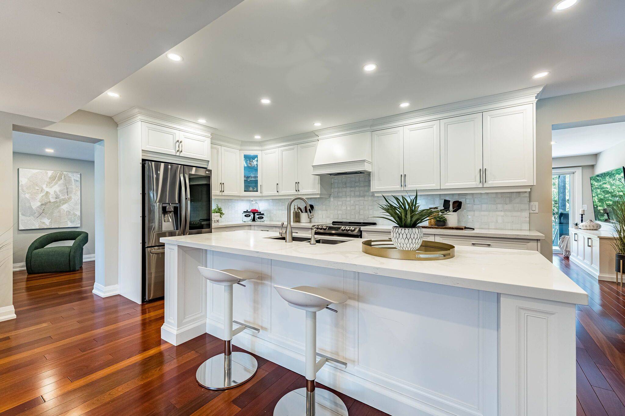 4 Fern ST, Brampton, ON L6Y 1X2
