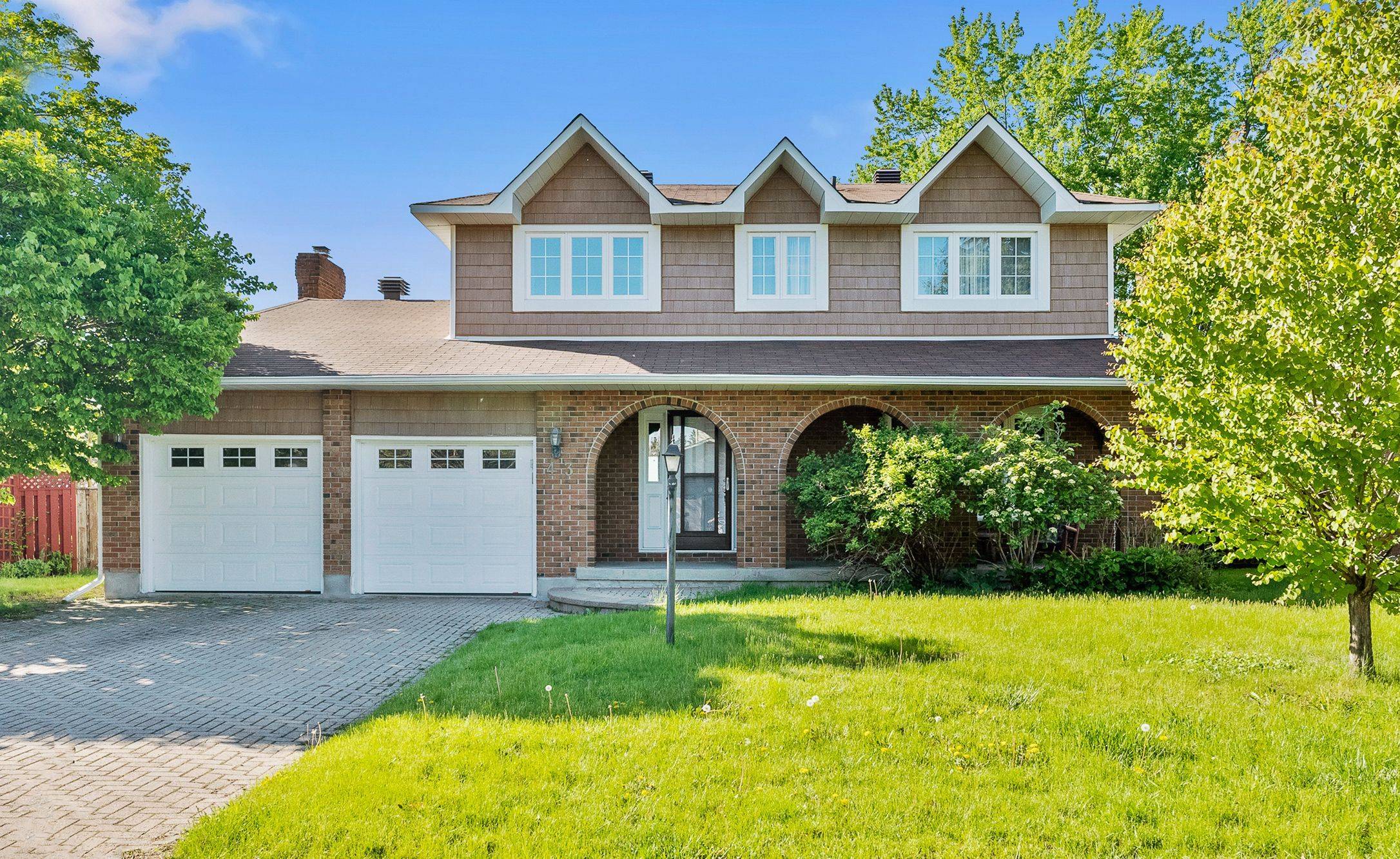 43 Elke DR, Barrhaven, ON K2J 2B9