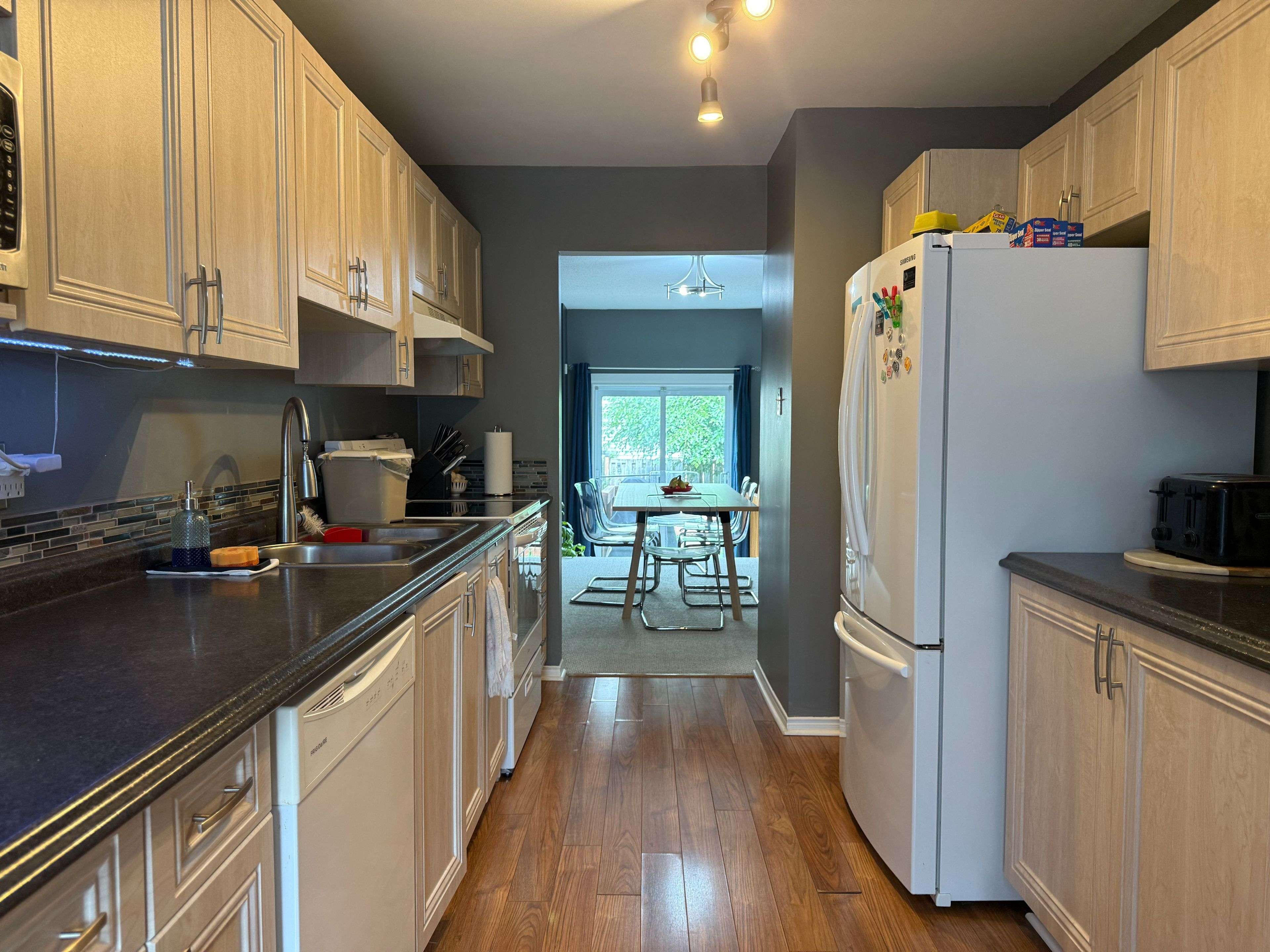 116 HALLEY ST, Barrhaven, ON K2J 3R9