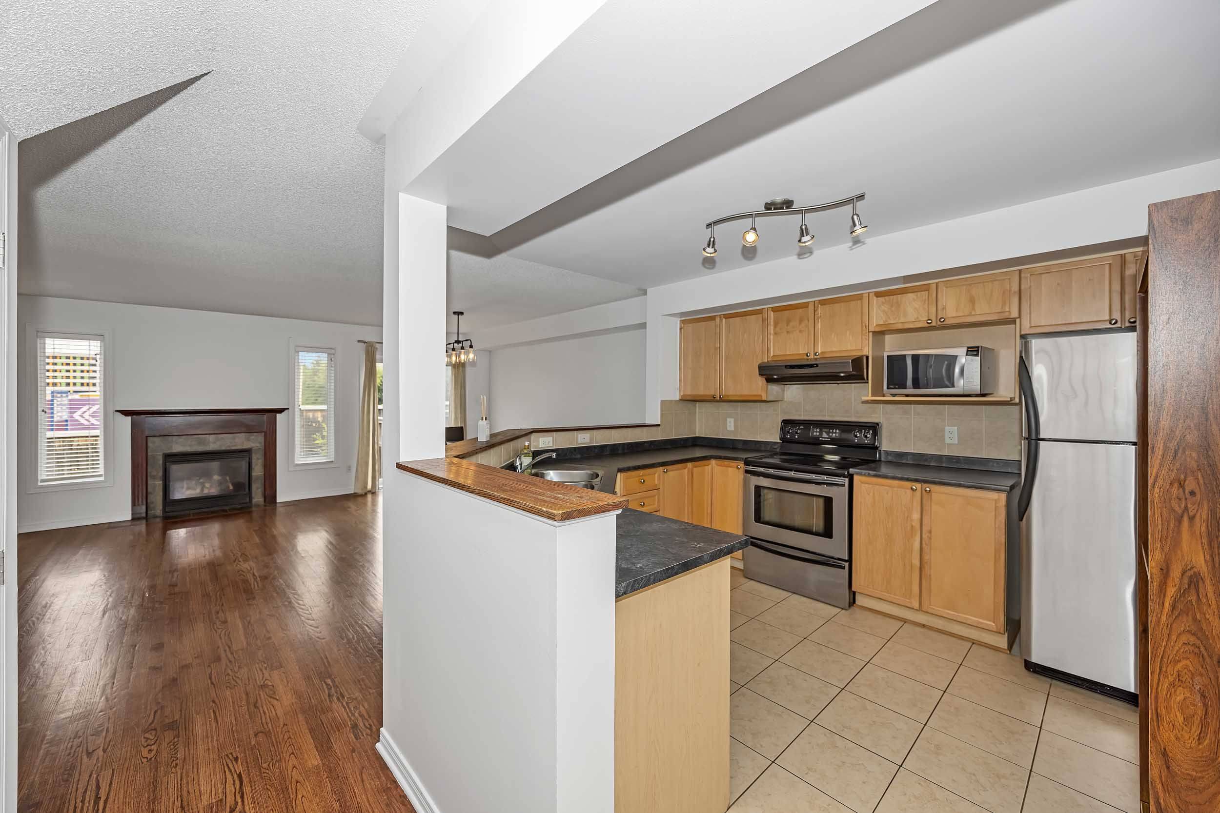 323 Freedom Private, Alta Vista And Area, ON K1G 6W3