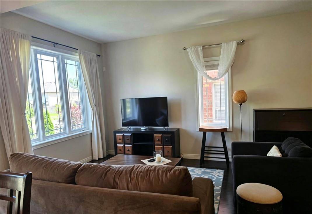 6 Chestnut DR #9, Grimsby, ON L3M 0B6